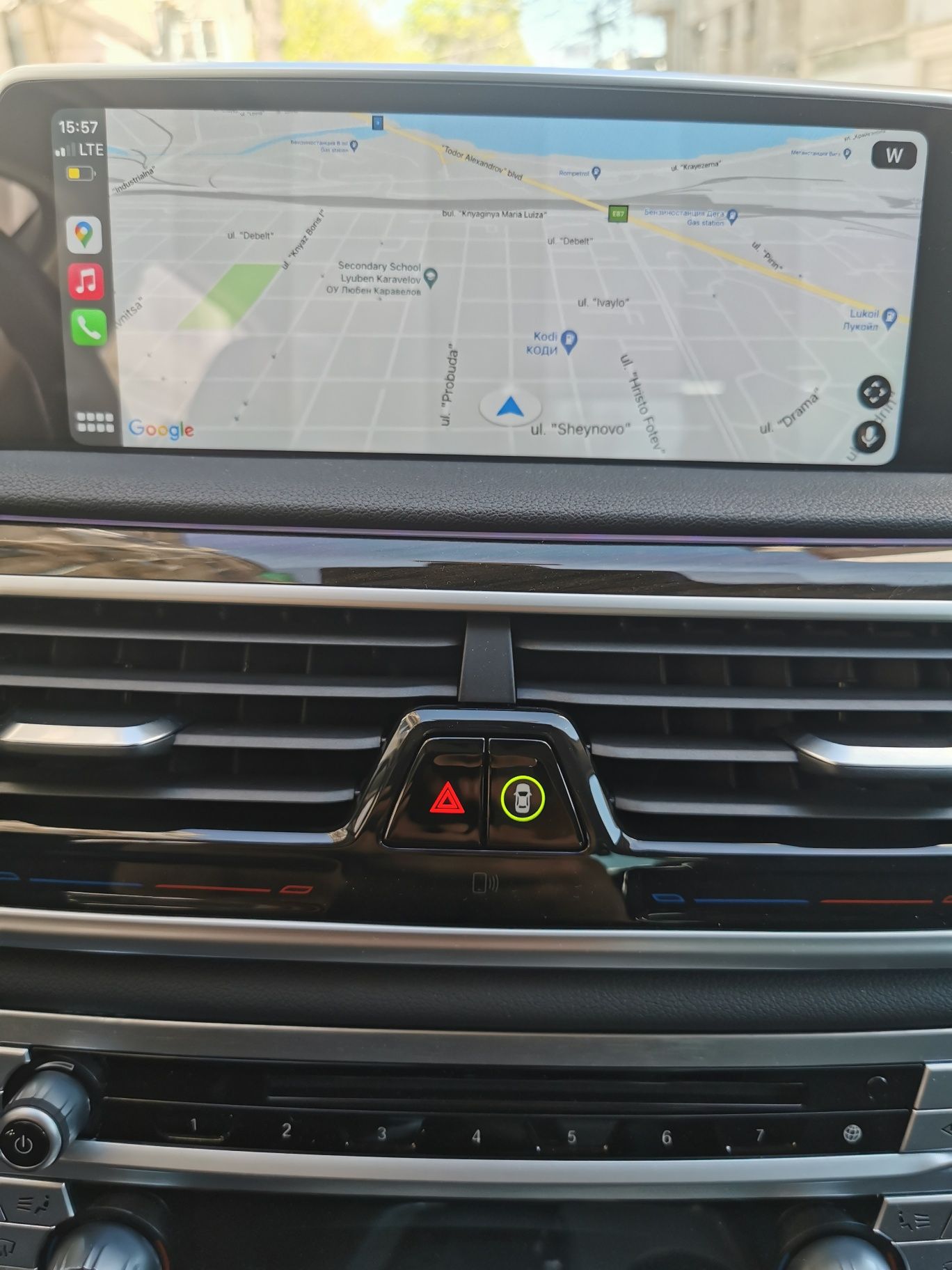 Активиране на Apple CarPlay BMW G05 G11 G12 G30 G31 F15 F16 F30 X5 X6