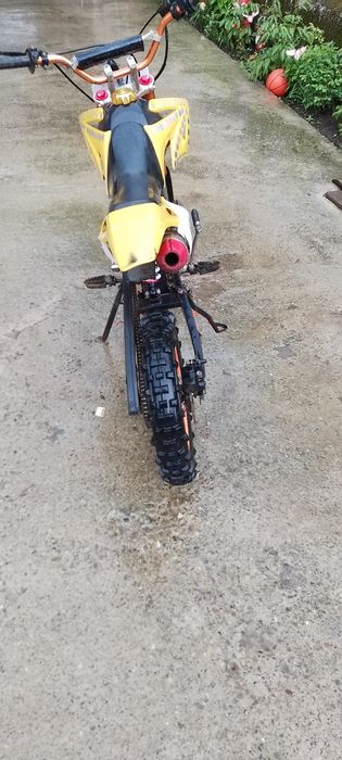 Vând cross de 125cc