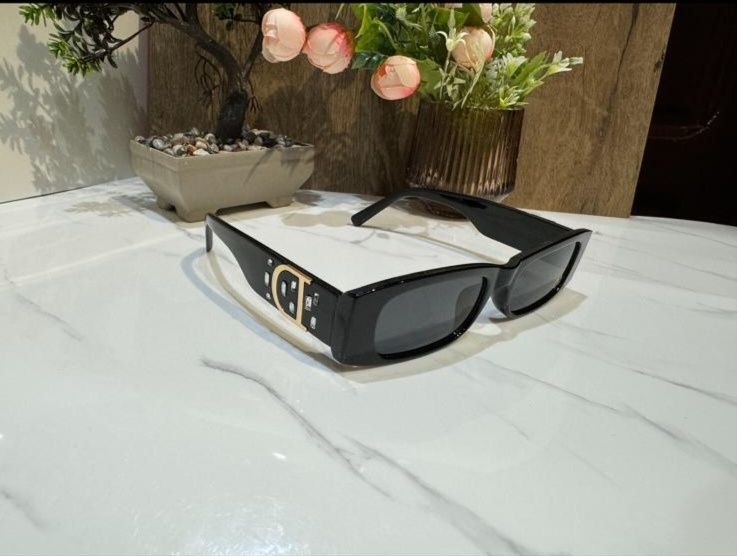 Ochelari de soare Christian Dior damă. Cea mai înaltă calitate.