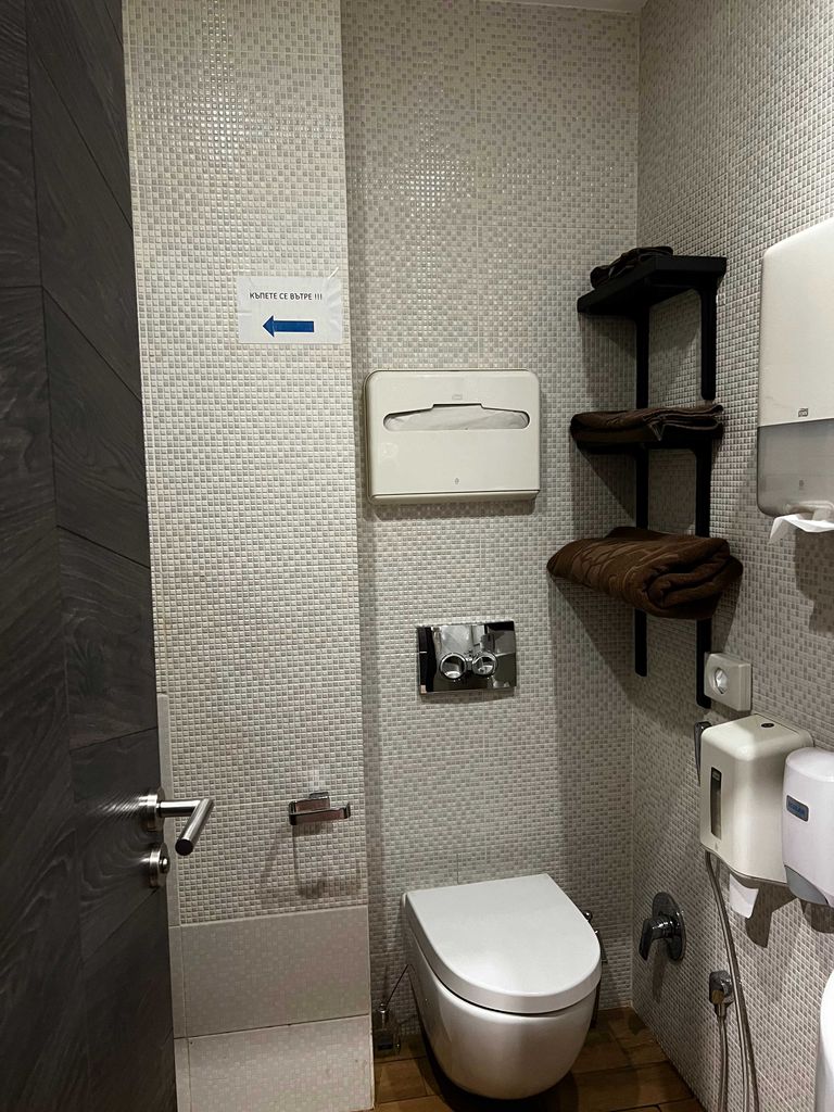 Продава се Офис в София, Център - 304 кв.м за 5487 €/кв.м - Снимка #3