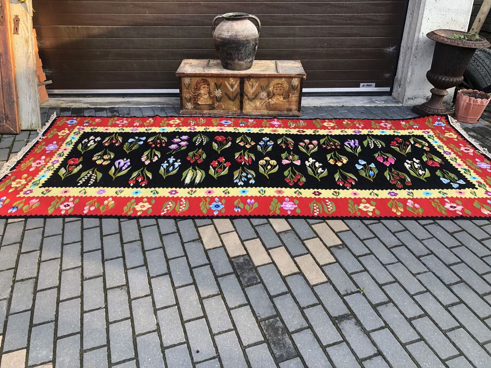 Ladă pictată de colecție