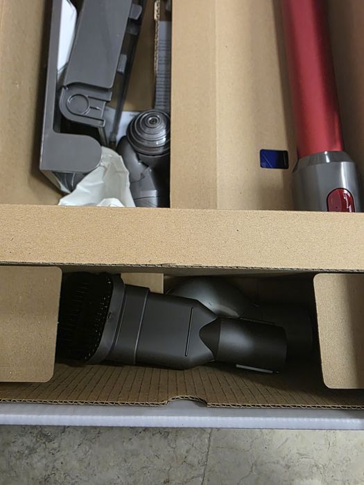 Aspirator vertical Dyson V15 Origin, 660 W, 0.54L, Autonomie 60 min,