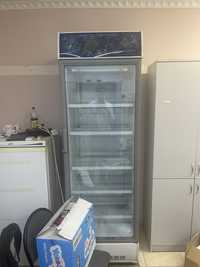 Холодильник витринный Бирюса