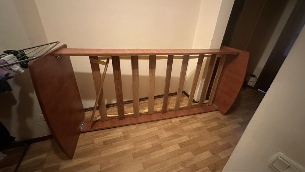 Продам кровать бу без матраса в хорошем состояний