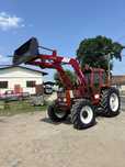 Vand sau schimb tractor Fiat 780 cu incarcarcator frontal