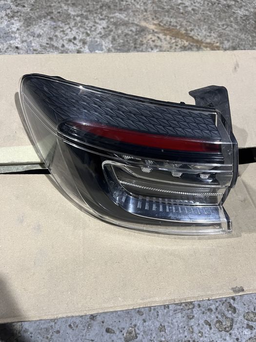 Lampa stanga spate pe aripa Renault Clio V 265551550R