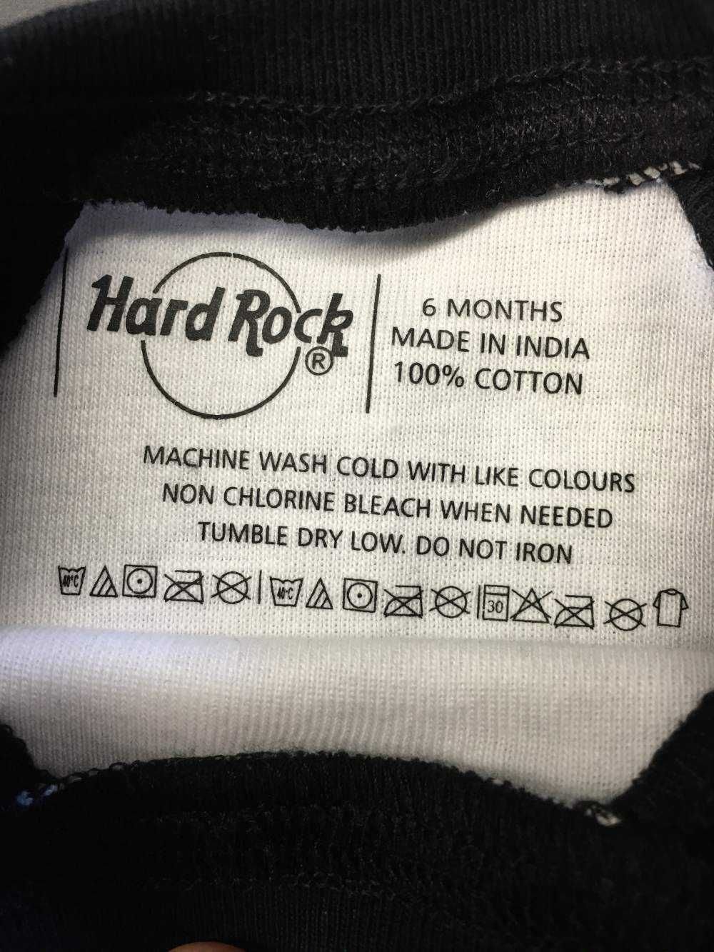 ЧИСТО НОВА дреха боди дете бебе (6 месеца) Hard Rock Cafe Камбоджа