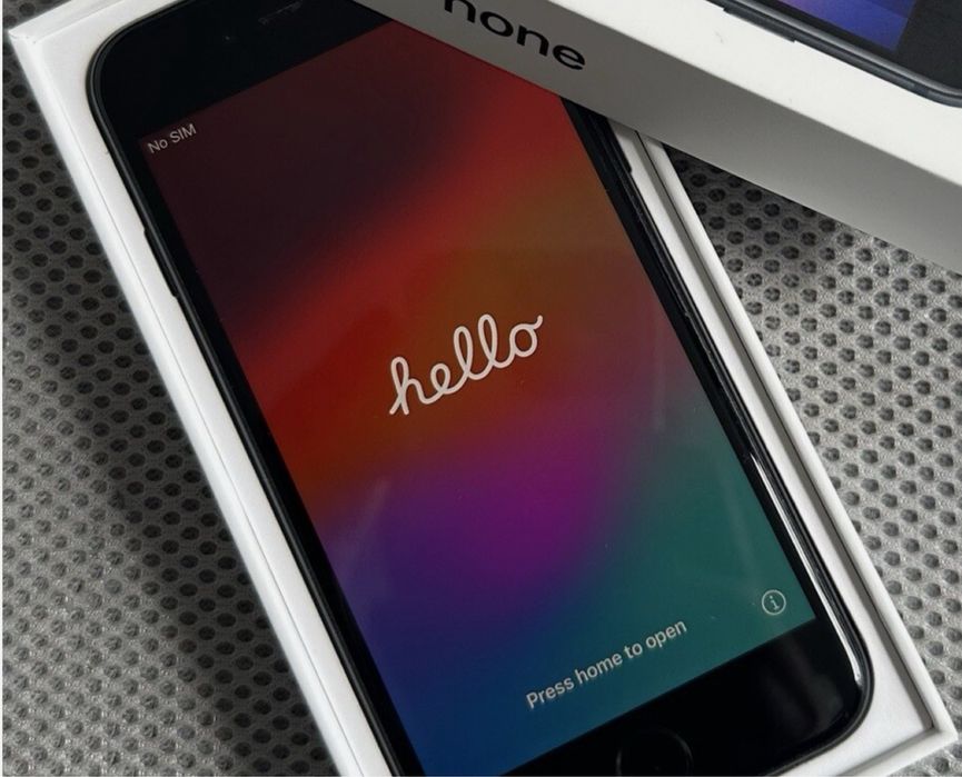 Vand iPhone SE 3  2022 Midnight