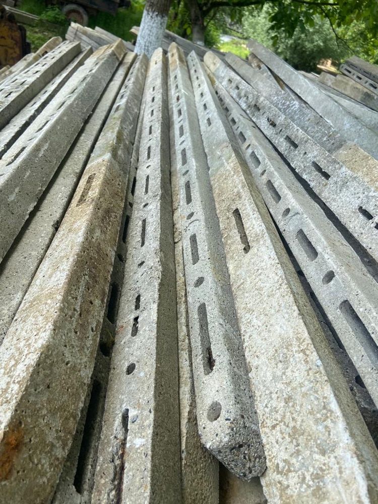 Stlpi beton 2,8 m