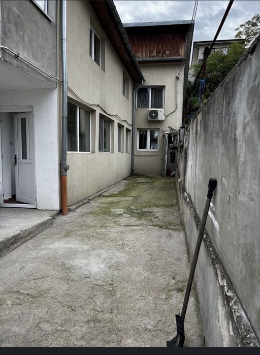 Inchiriez casa in Doamna Ghica