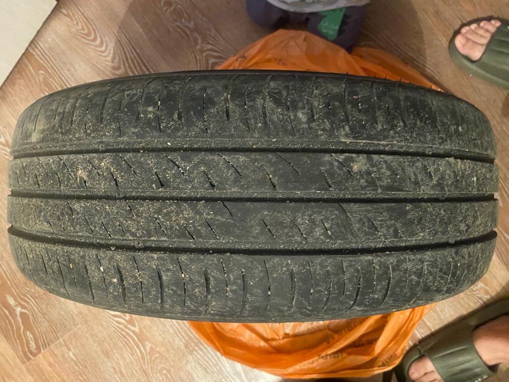 Шина Kumho es01 185/60 на R15