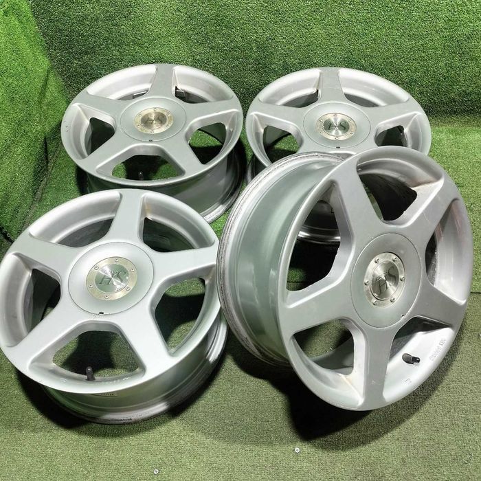 Продам Японский универсальный диски Grass R15 6,5JJ 5/100 и 5/114,3