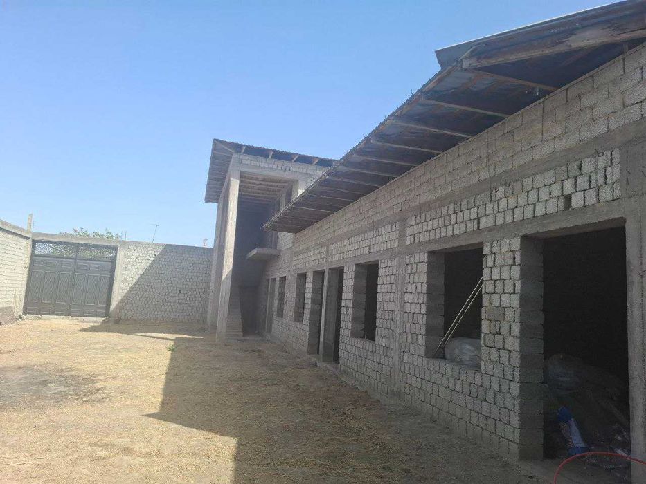 Продается 243м²,  земля 2,94 соток + 2,74  самозахвата