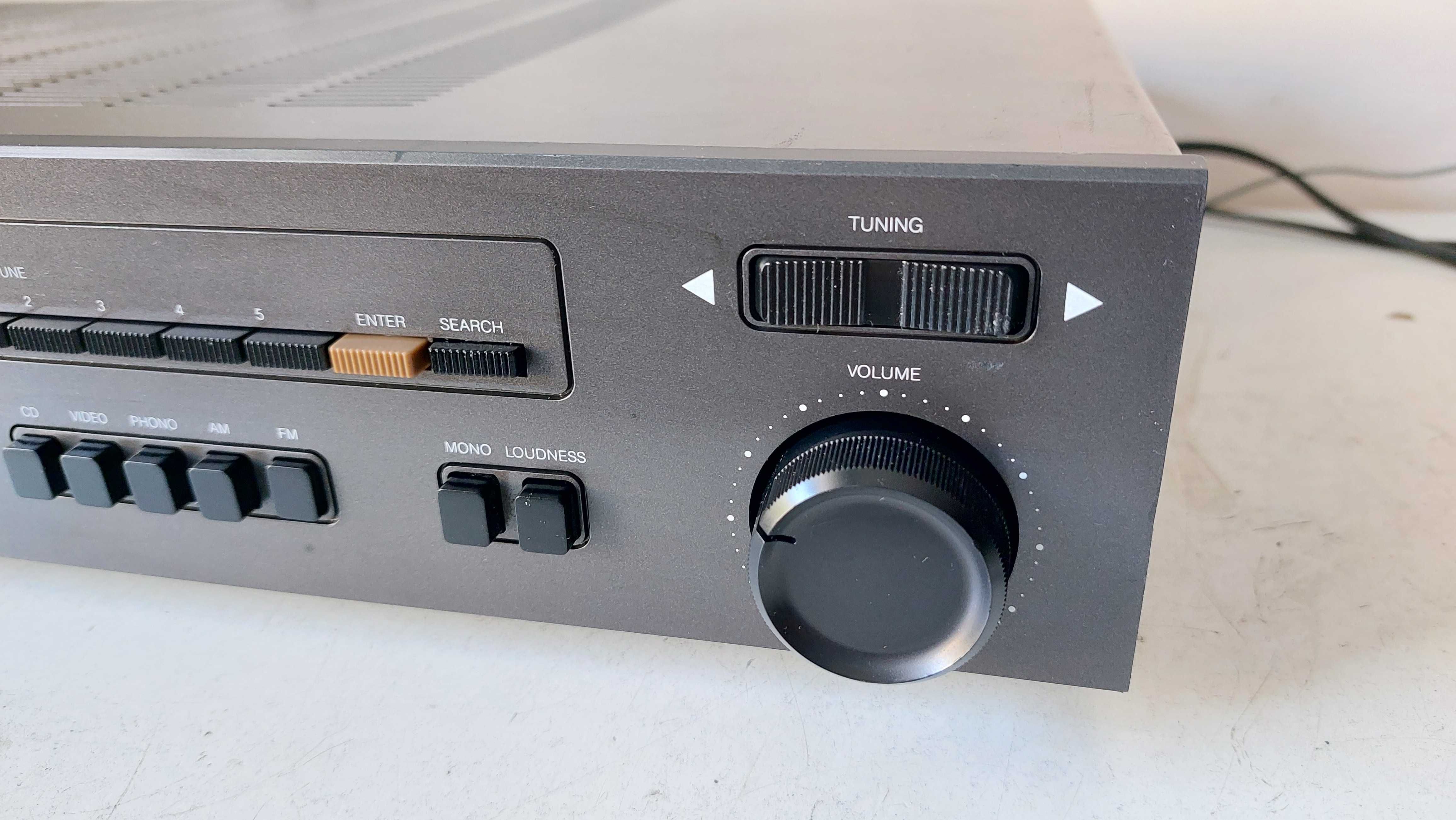 Majestatea sa NAD 7020i muzica la amplificator stereo vintage muzica