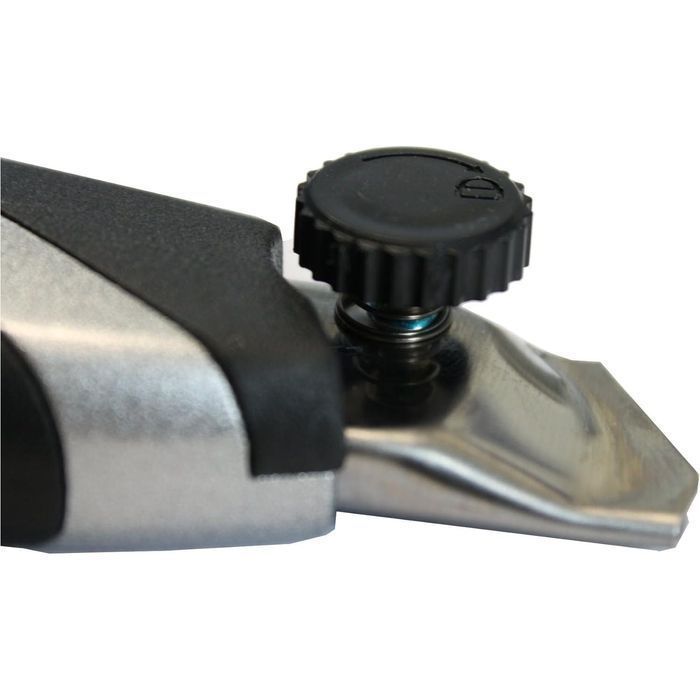 Cutter Wurth cu maner ergonomic si lama retractabila din otel