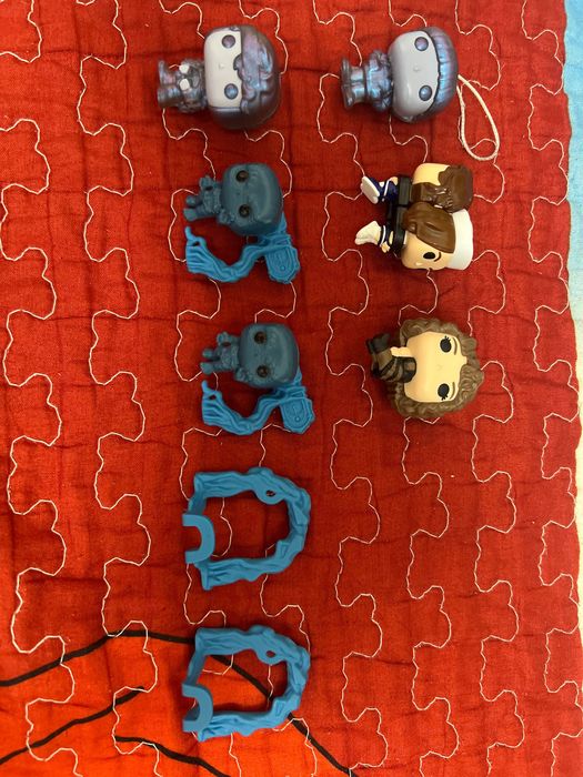 Обменяю фигурки из очень странные дела