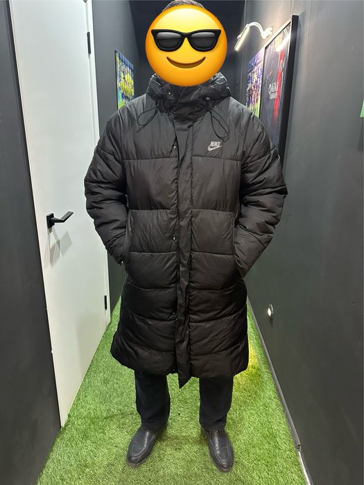 Продам куртку Nike