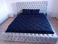 Paturi tapițate Chesterfield la comanda