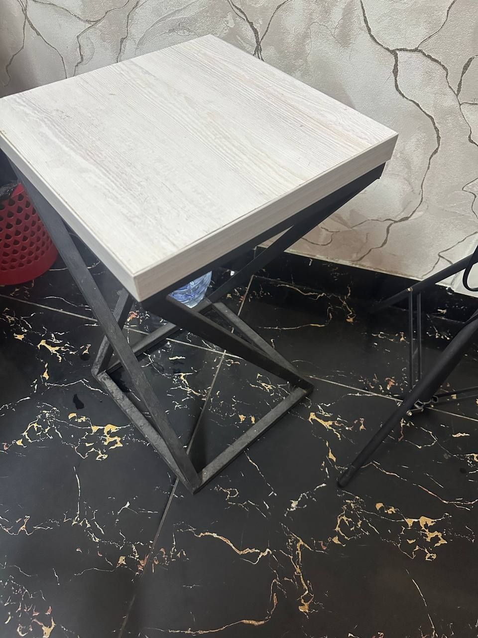 Salon jihozlari sotiladi