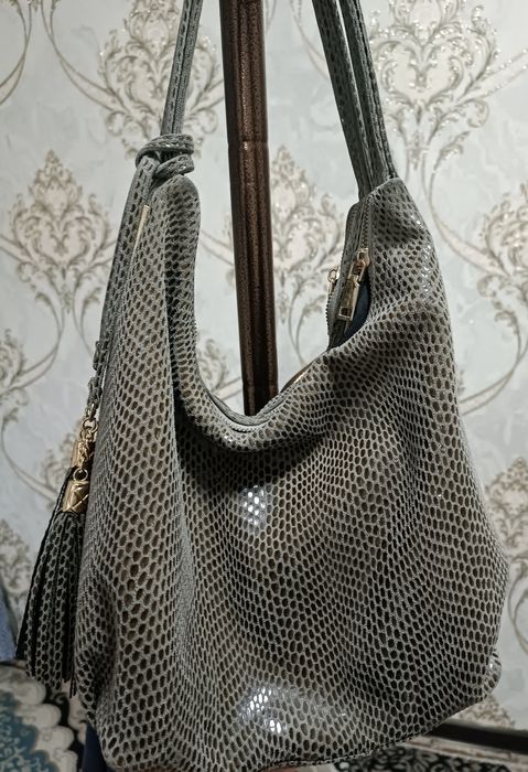 Пальто, куртка, сумкалар арзан ценада