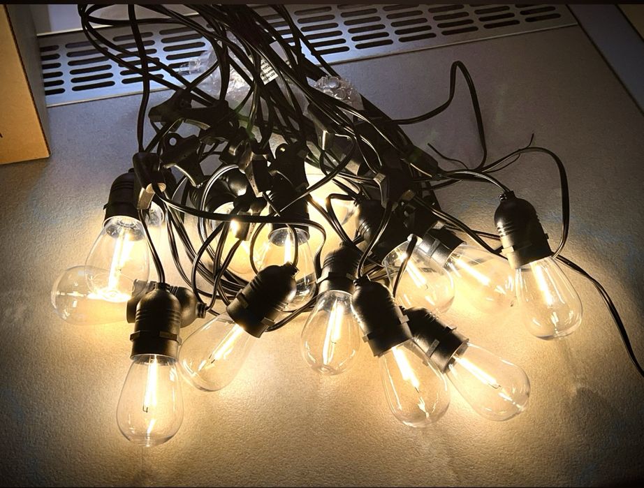 Ghirlanda 15 M, cu pendule, 15 Becuri și 2 becuri rezerva, Int-Ext.