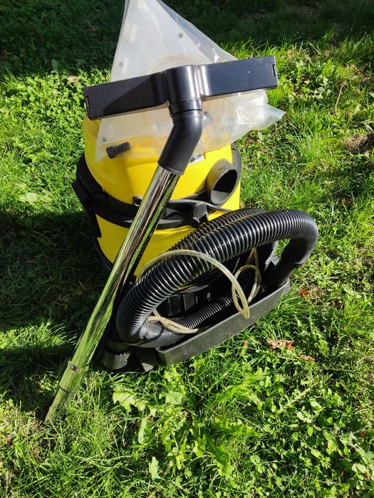 Clatronic прахосмукачка за сухо и мокро