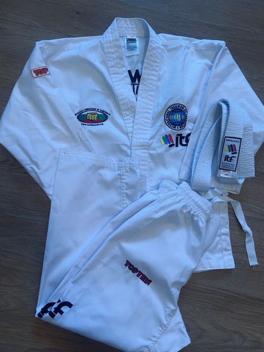 Детски добок за таекуондо, размер 140
