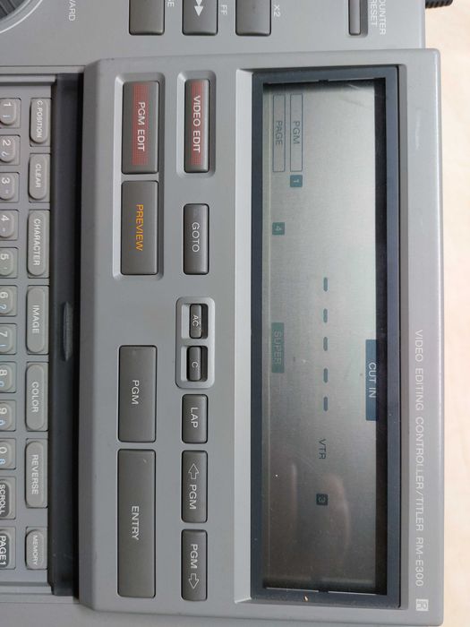 Controler SONY  RM -E300PAL  editare video analog