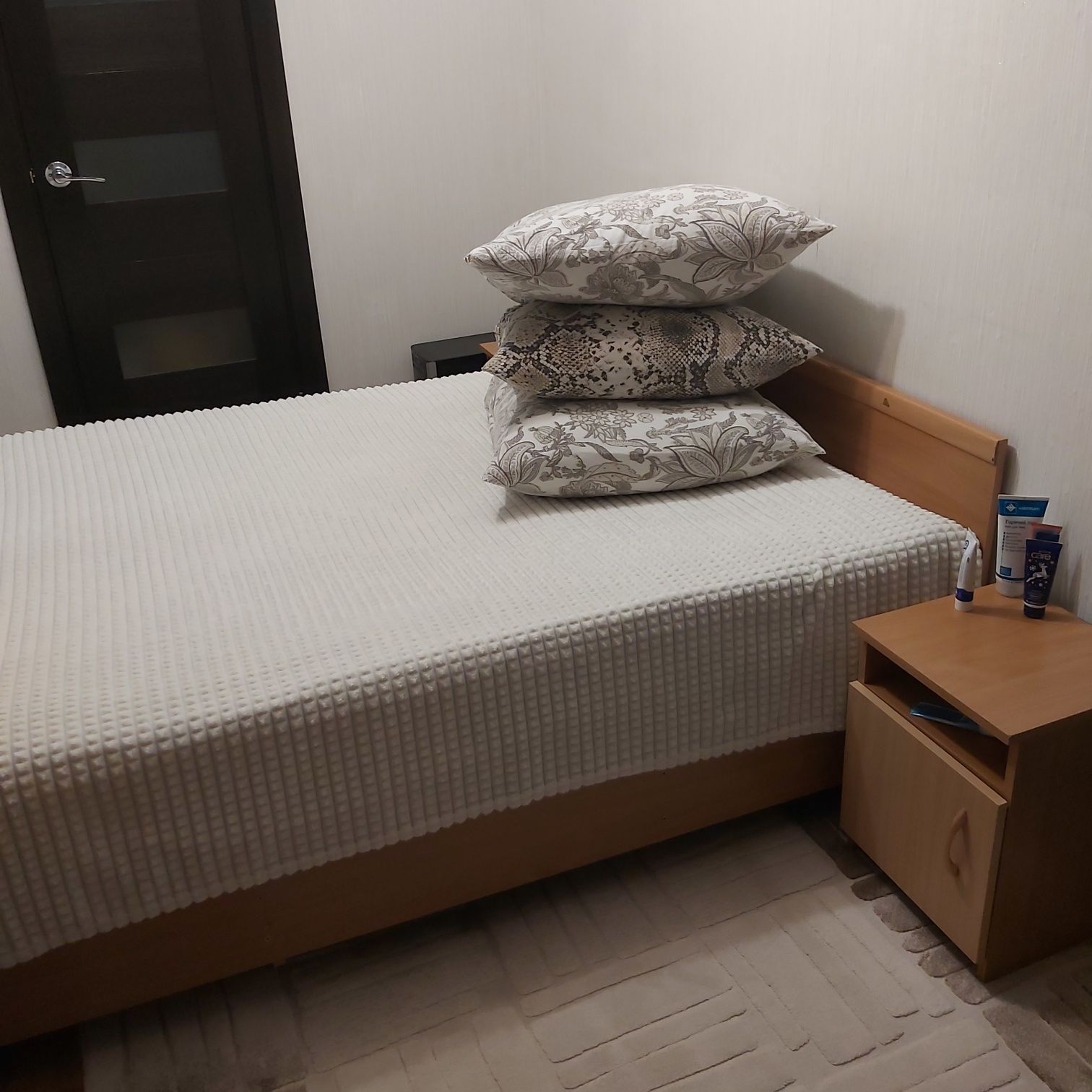 продам срочно недорого мебель б/у