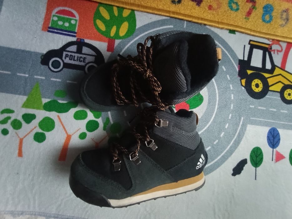 Ghete Adidas copii mărimea 30,5