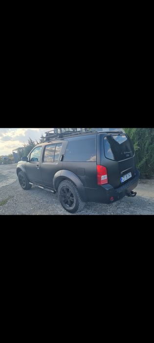 Nissan pathfinder unicat camper