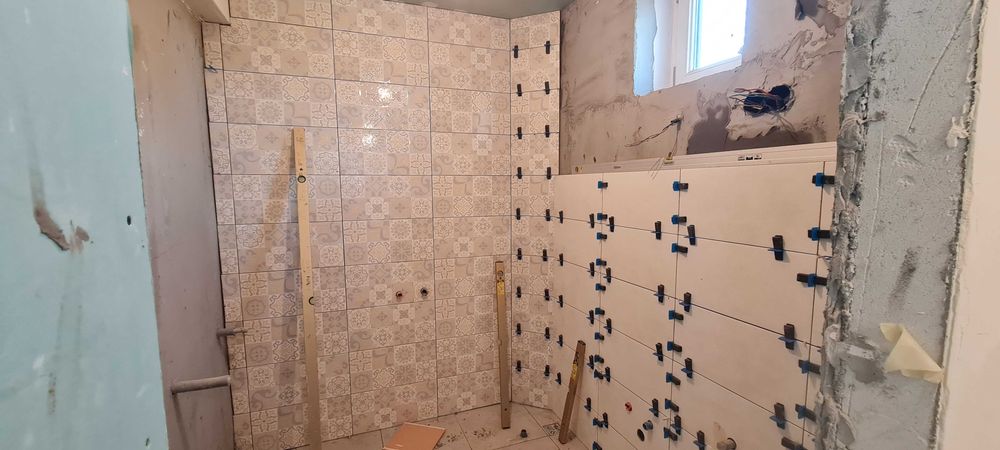 Renovări apartamente/case – servicii complete, de la demolări la cheie