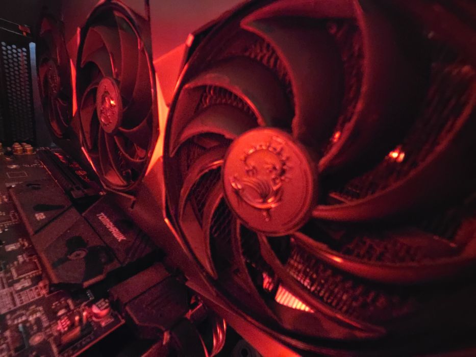 Видео карта RTX 3070 MSI Suprim X