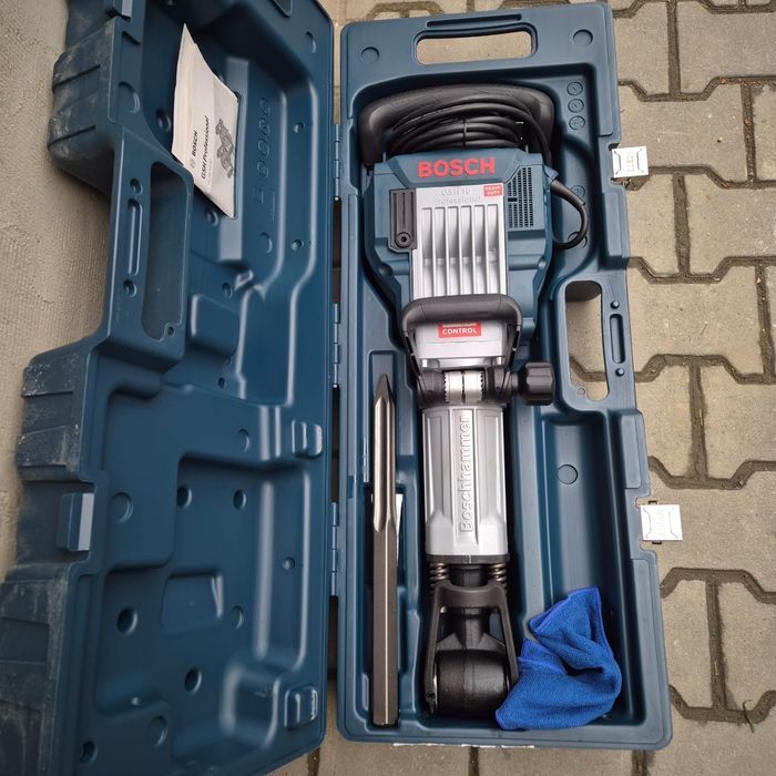 Inchiriez scule  picamer mai compactor placa motoburghiu berbec foreza