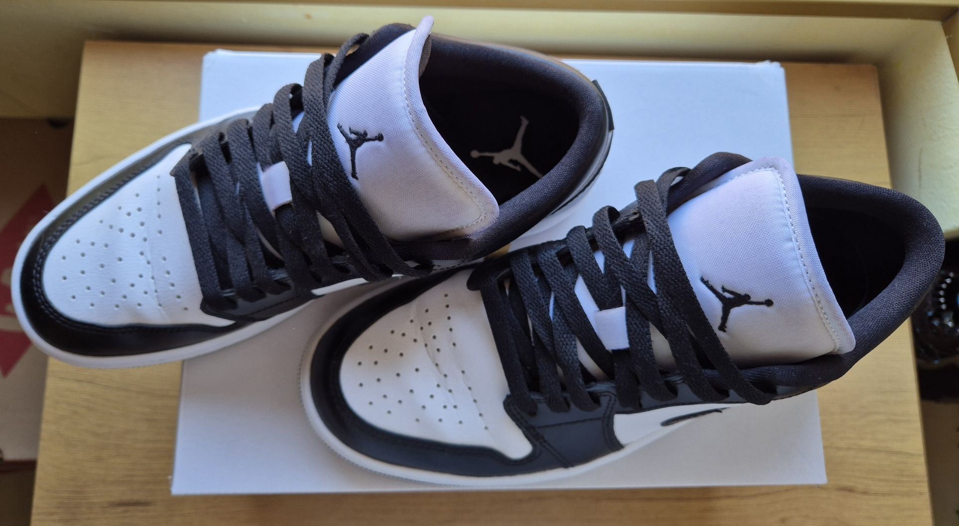 Aiir Jordan 1 low