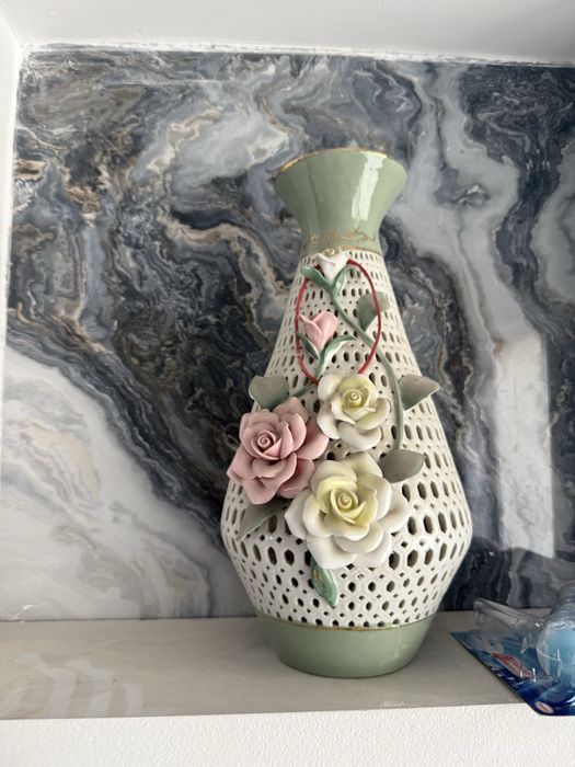 Ваза китайская 10000 тг