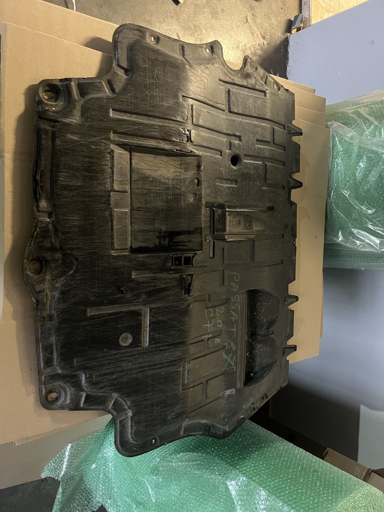 Scut motor volkswagen passat b7