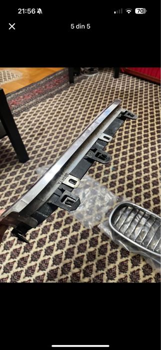 Vand Grile Fata Bmw e60/E61 impecabile Originale!