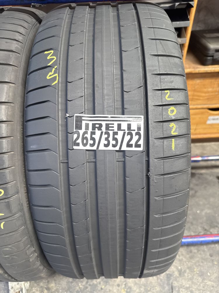 265/35/22 Pirelli
