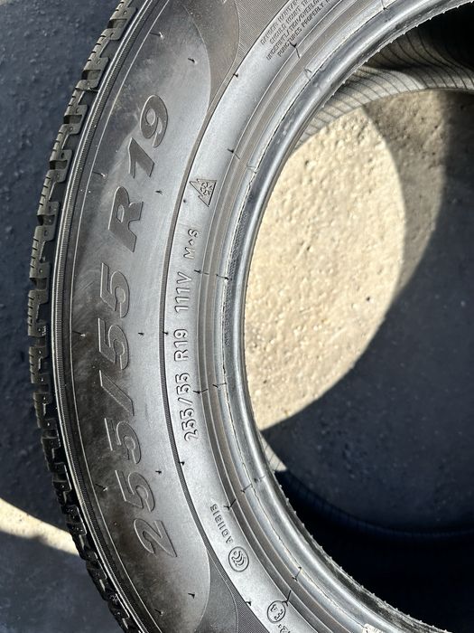 255/55 R19 Pirelli Scorpion Winter