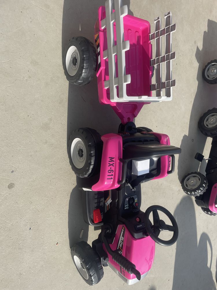 Tractor electric 12V cu remorca Nichiduta Farmer Pink