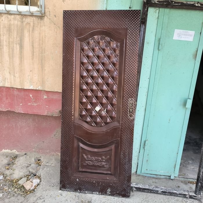 Дверь железная входная 2 комплекта