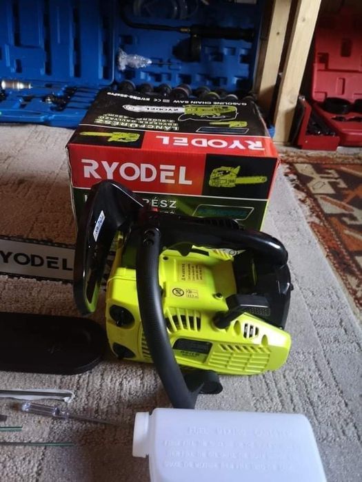 Drujba pentru o singură mîna RYODEL 3,9 cai putere.