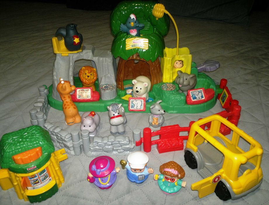 Fisher Price Little people