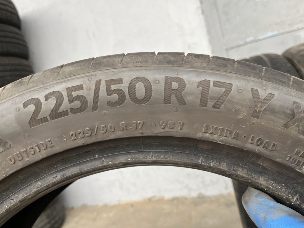 4 бр. летни гуми 225/50/17 Continental DOT 4917 2x5 mm 2x4-4,5 mm