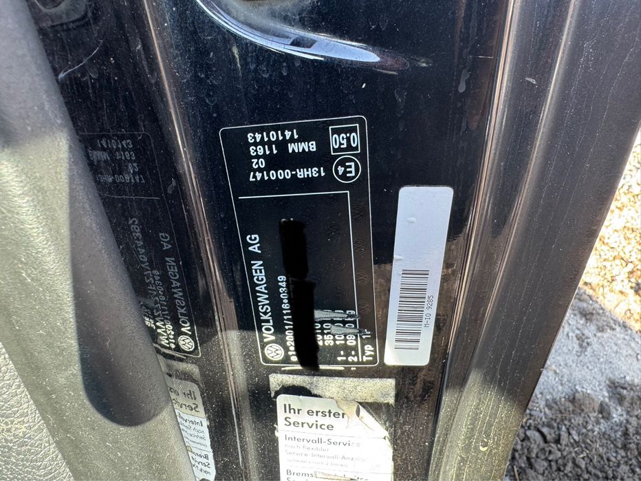 Dezmembrez dezmembrari vw EOS 2.0 TDI 140 cai BMM 6 trepte LC9X