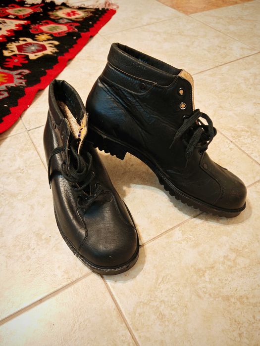 Нови Супер Качествени Български Мъжки Обувки Боти