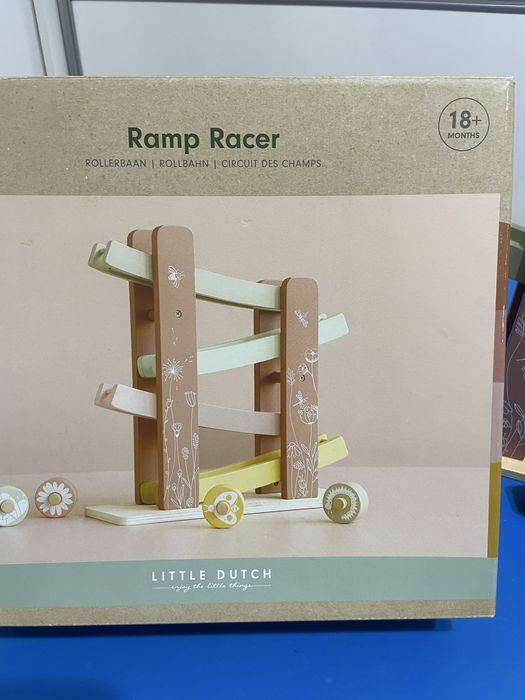 Jucarie Montessori din lemn - Pista de curse Little Dutch