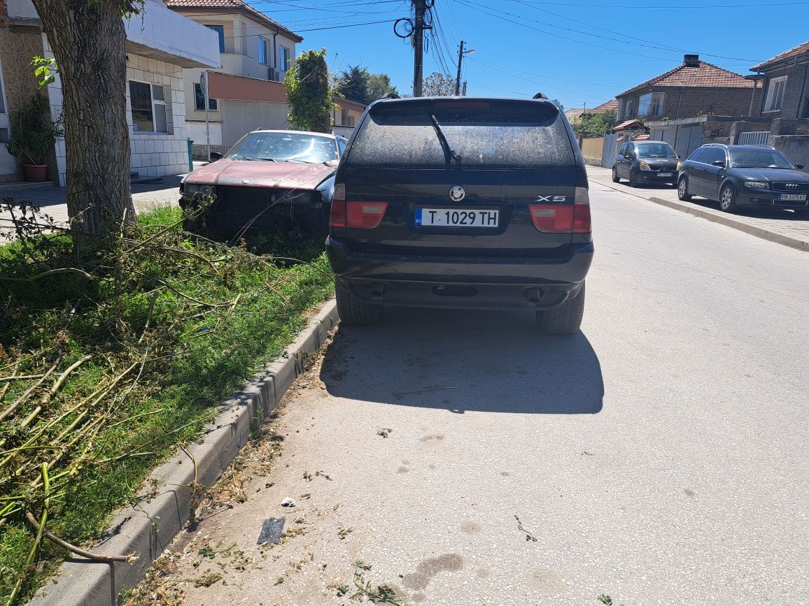 Джип BMW X5 в газ бензин