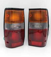 Lampa stop mitsubishi  l 200  1993 1994 1996 1997  stanga sau dreapta